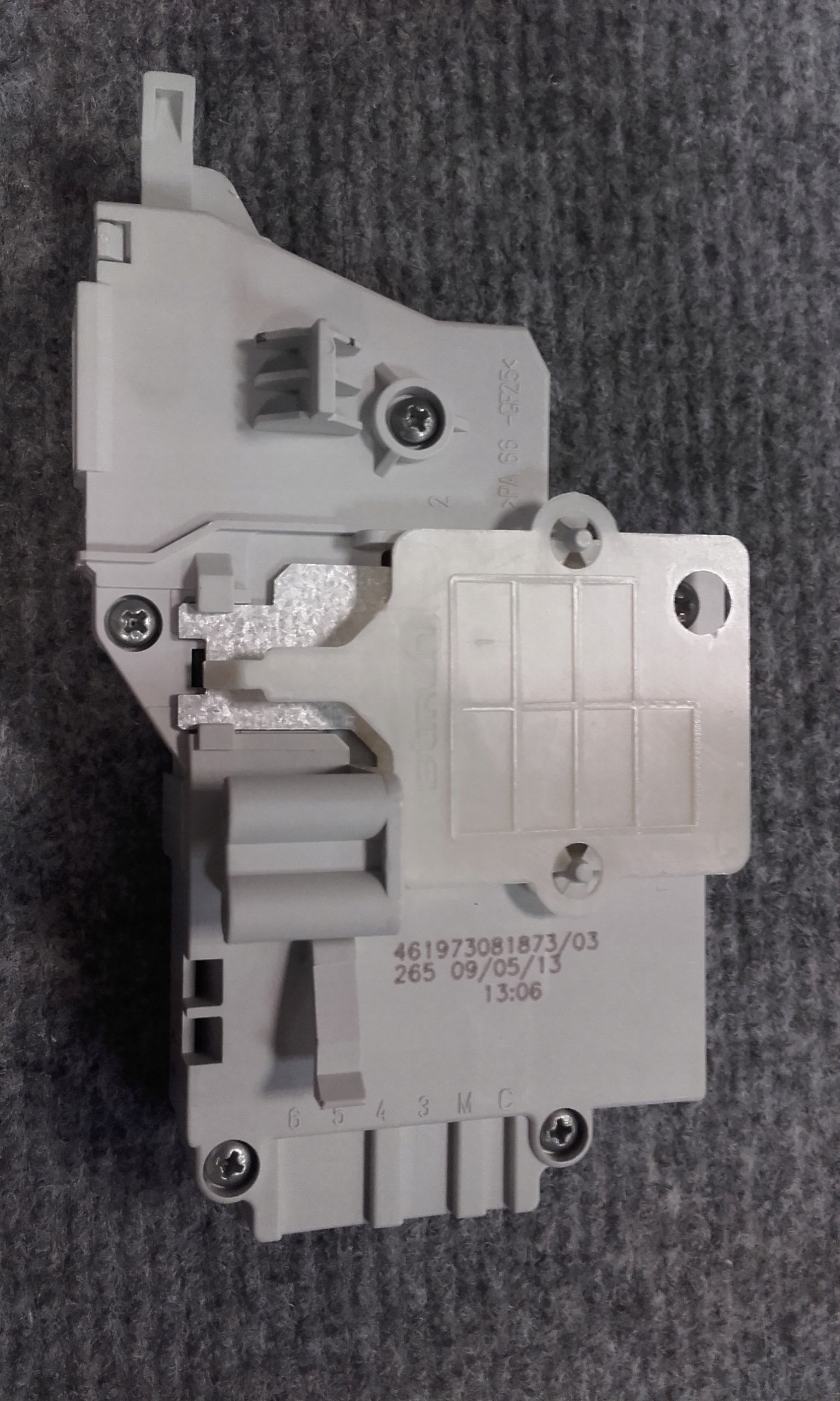 Zámok Práčka AWT-8123D