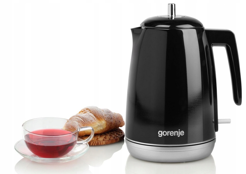 Elektrická kanvica Gorenje K15RLBK 2200 v čiernej farbe