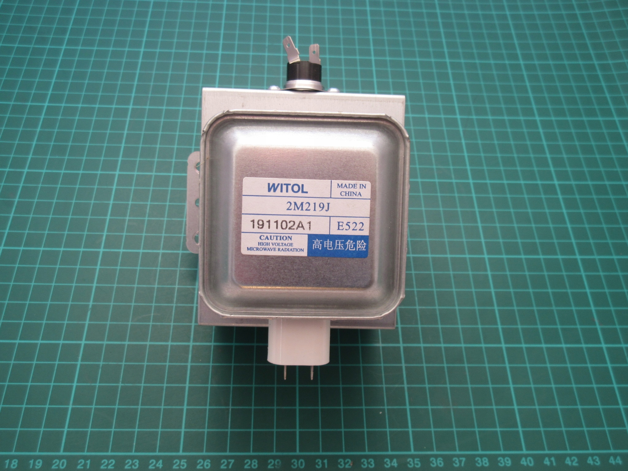 Magnetron Mikrovlnná rúra BOSCH 00641578