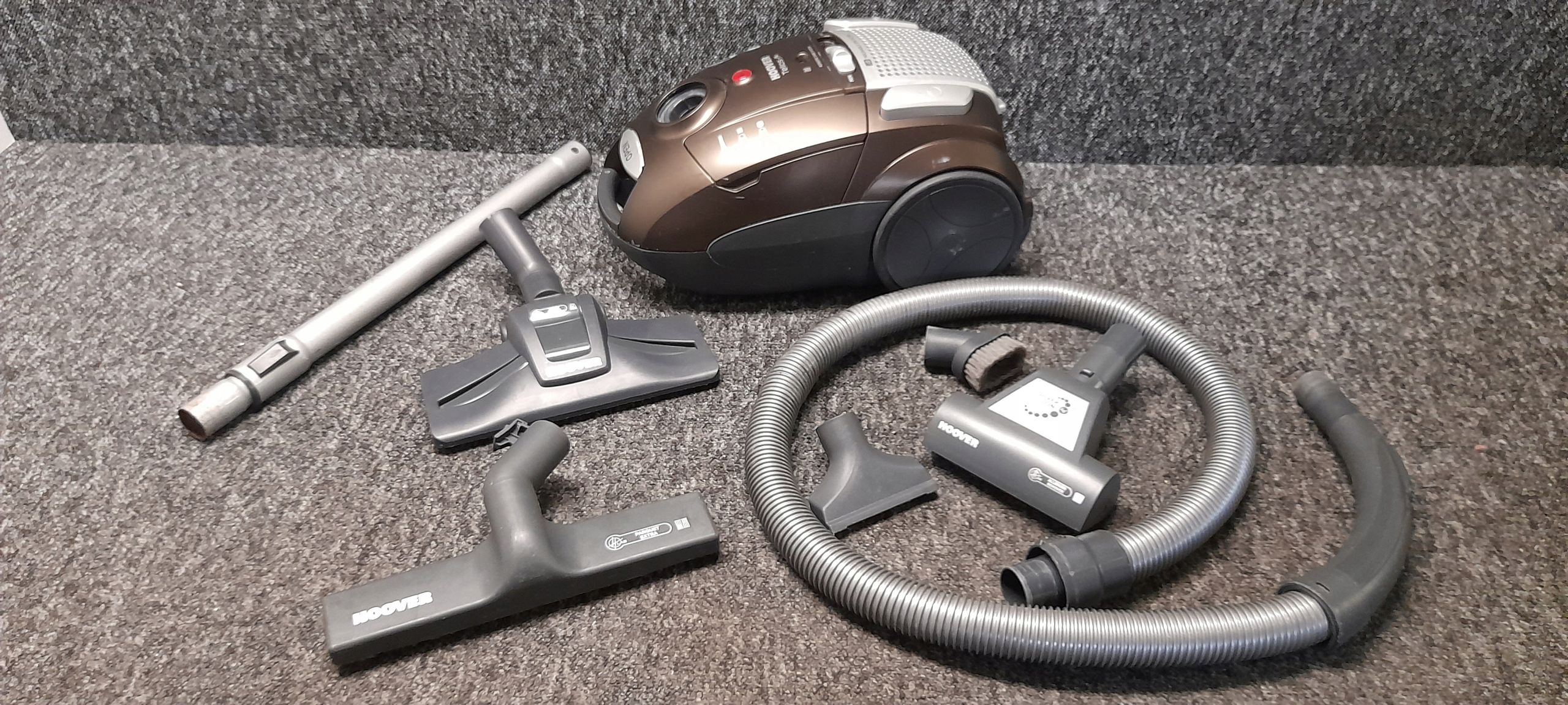 Hoover TE69011 vákuový čistič