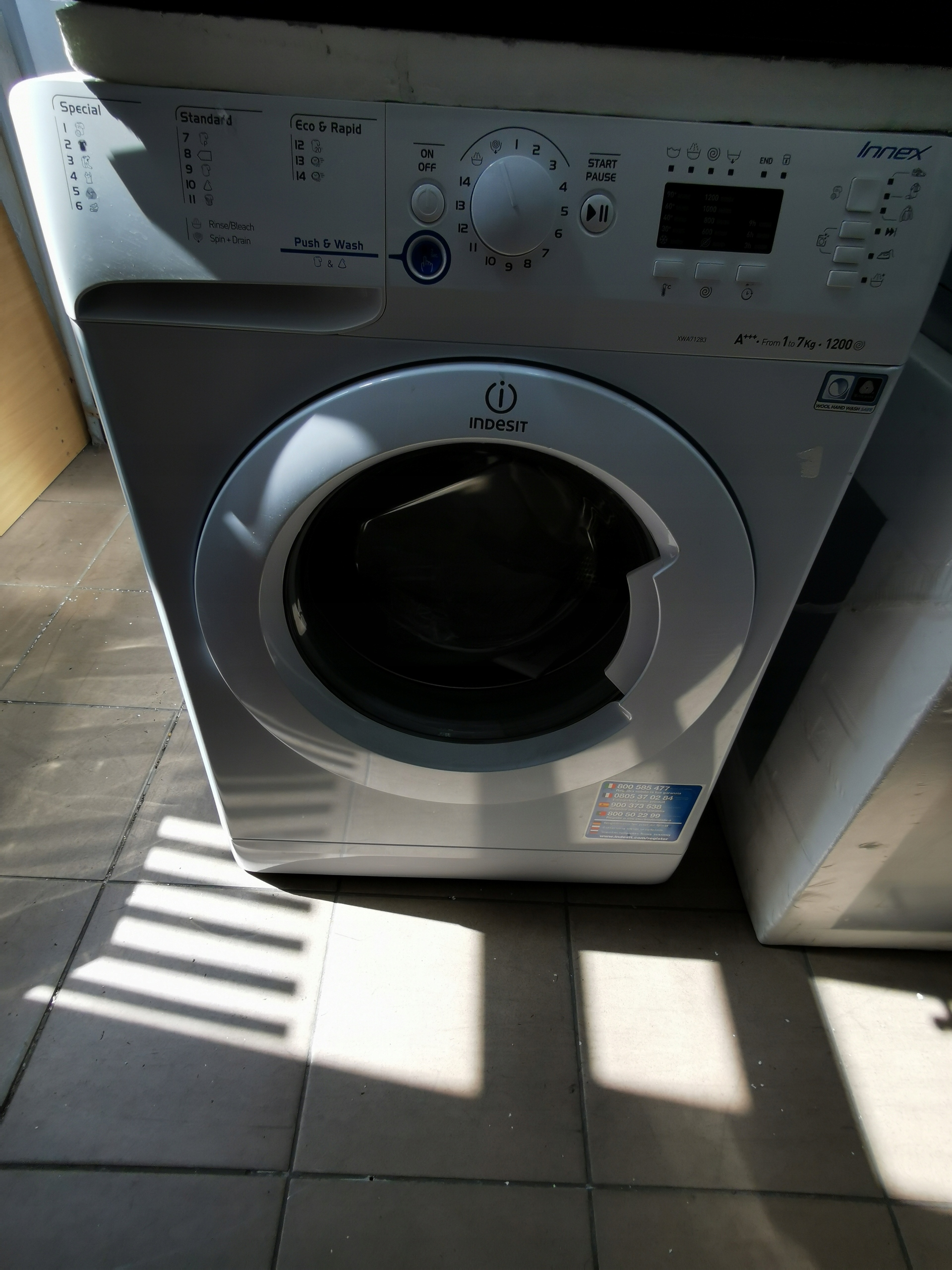 Outlet AGD: práčka INDESIT XWA 71283X Varšava