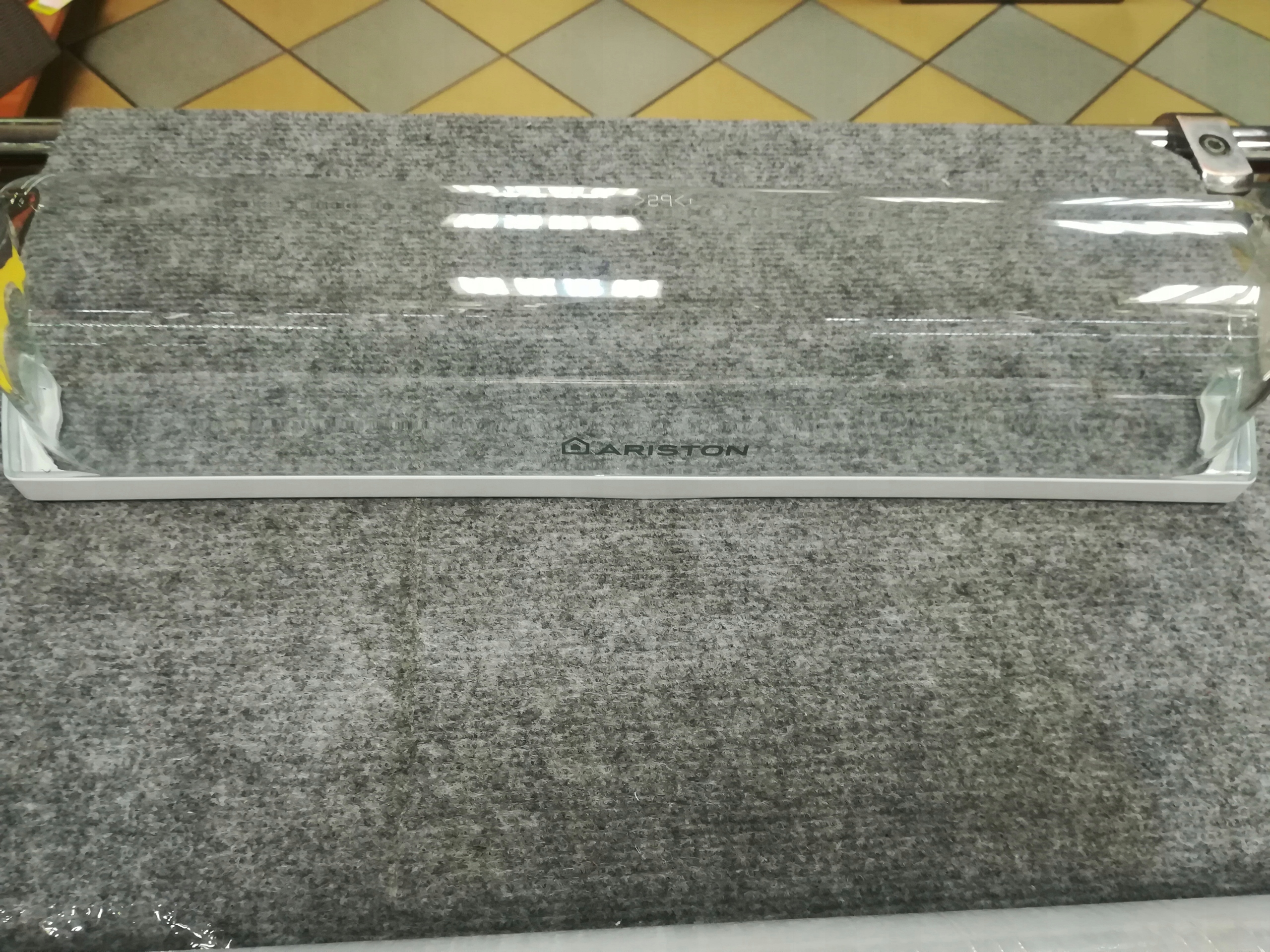 Kryt Lednice Chladničky Ariston MBL-181ZL