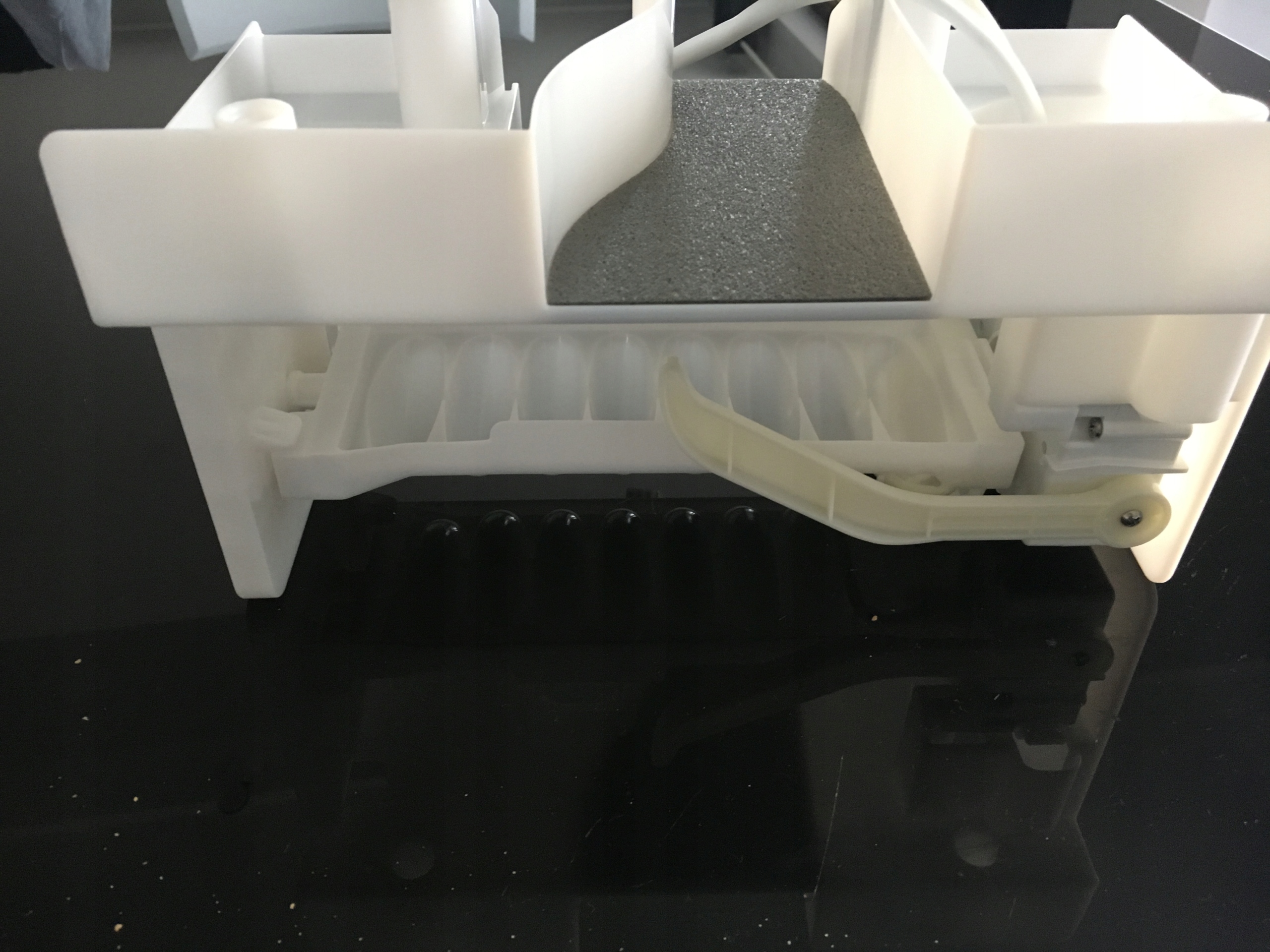 Tray ľadov s mechanizmom Ankleware pre Samsung
